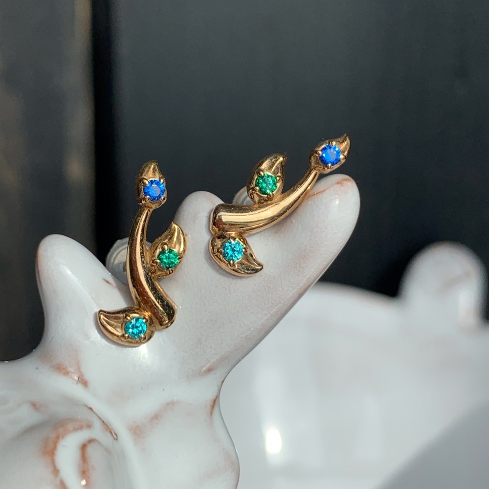 10KYG Vine & Leaf Crawler Earrings 10K NWOT